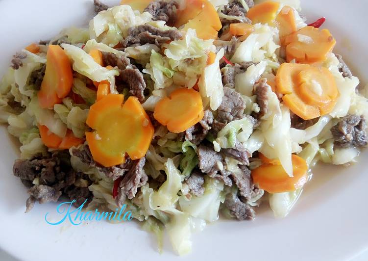 Tumis sayur kol (kubis) dengan daging sapi &quot;enak&quot;