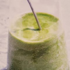 A picture of Avocado, Cucumber + Lime smoothie (Vitamix).