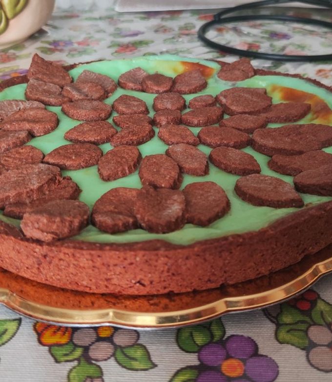 Foto di Crostata al cacao con crema alla menta