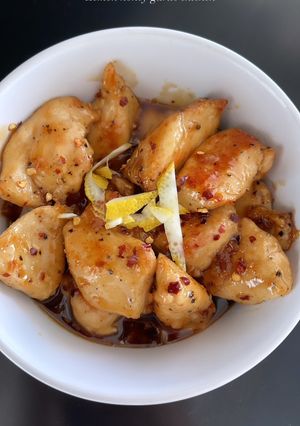 A picture of Lemon Honey Garlic Chicken.