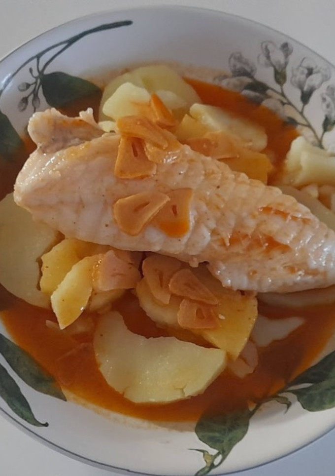 Una foto de Rape a la gallega con ajada