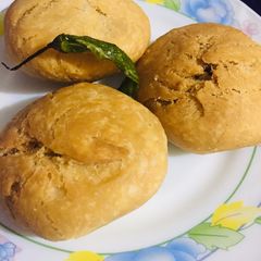 A picture of Moong dal Kachori.