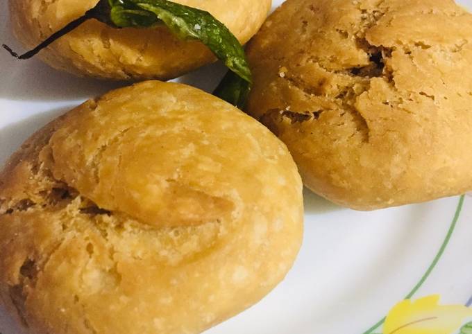 Moong dal Kachori