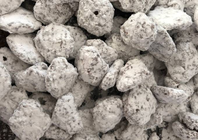 Mom’s Puppy Chow