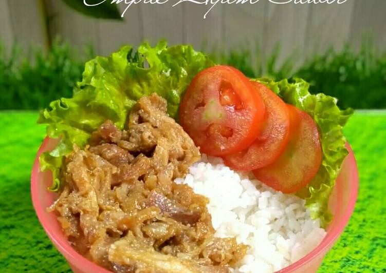 Cara Gampang Menyiapkan Rice bowl Empal Ayam Suwir Anti Gagal