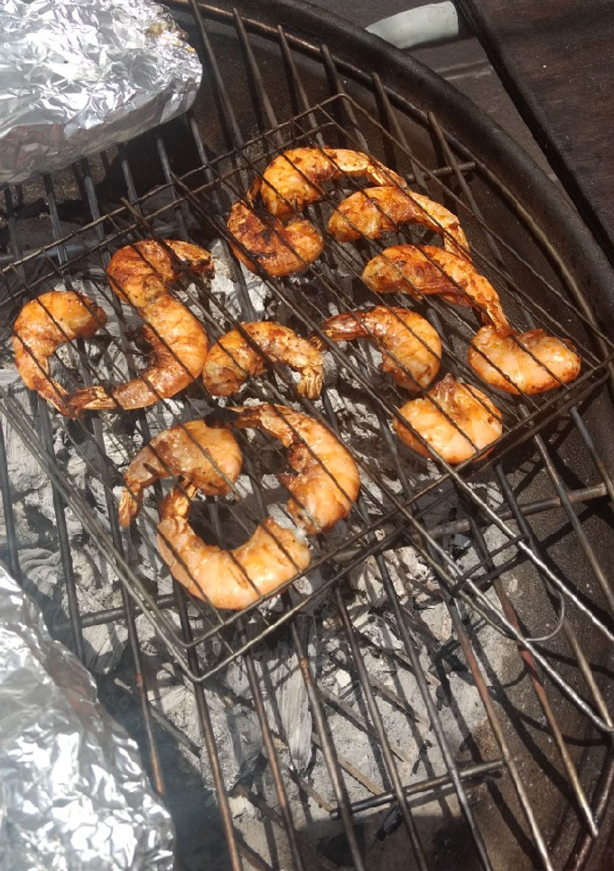 Una foto de Tacos gobernador con camarones asados