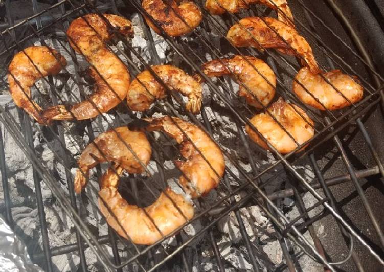 Tacos gobernador con camarones asados