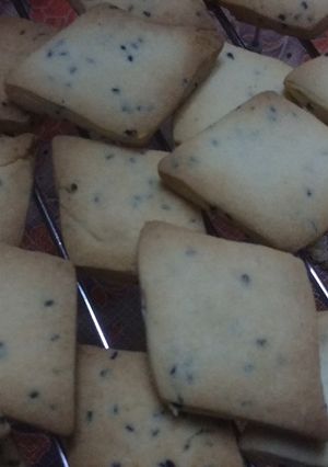 A picture of Sweet and salty cookies.