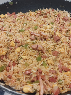 Una foto de Arroz frito 3 delicias