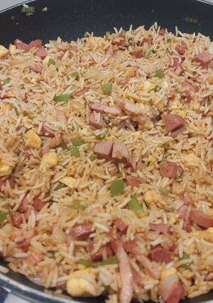 Una foto de Arroz frito 3 delicias