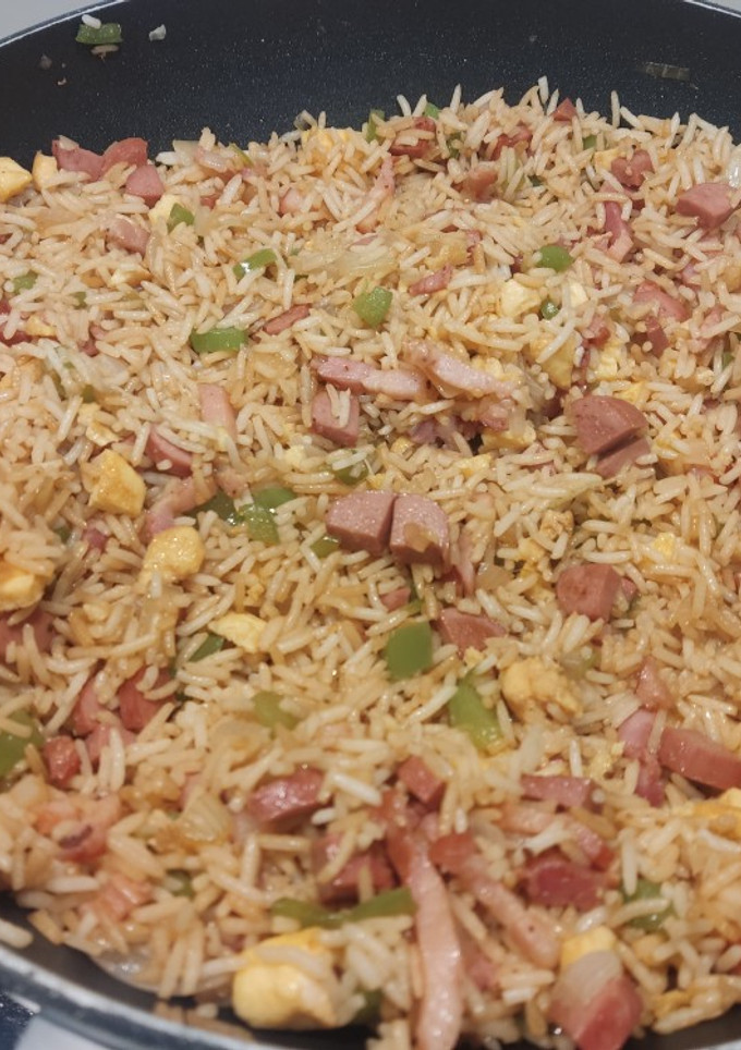 Una foto de Arroz frito 3 delicias