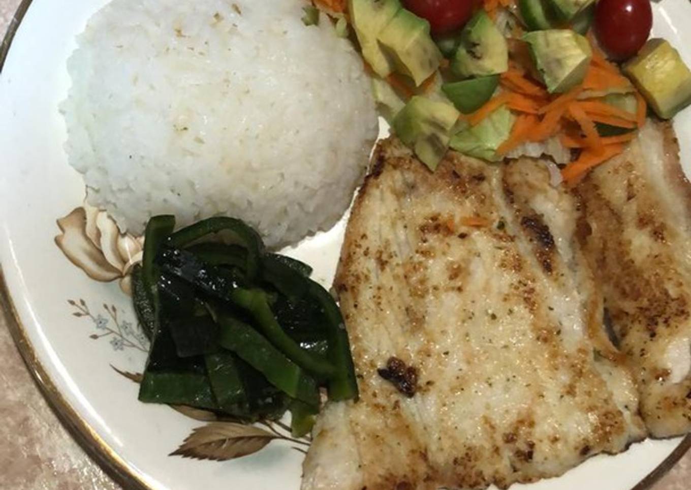 Filete de pescado al limón