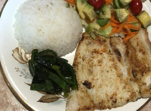 Una foto de Filete de pescado al limón