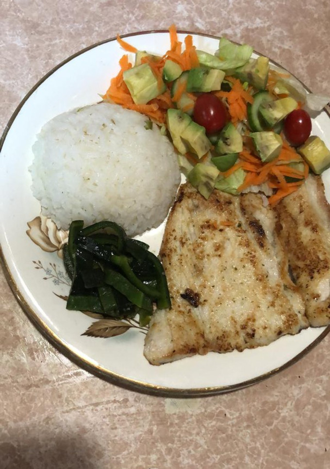 Una foto de Filete de pescado al limón
