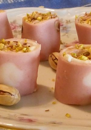 Una foto de Sushi de mortadella