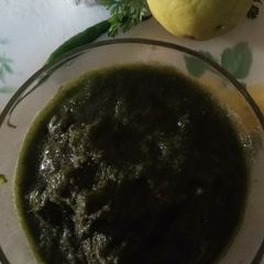 A picture of Coriander chutney.