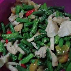 รูปของ Tumis kacang panjang dan jamur tiram