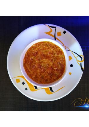 કાચી કેરી નું કચુંબર(kachi keri kachumbar recipe in Gujarati) રેસીપી મુખ્ય ફોટો