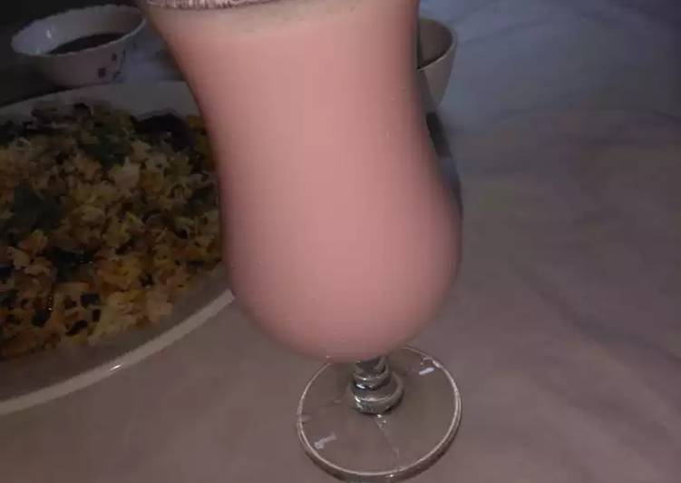 Recipe of Award-winning Strawberry milkshake