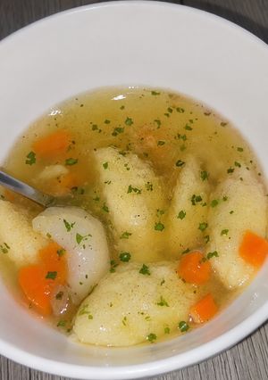Grízgaluska leves recept fotója