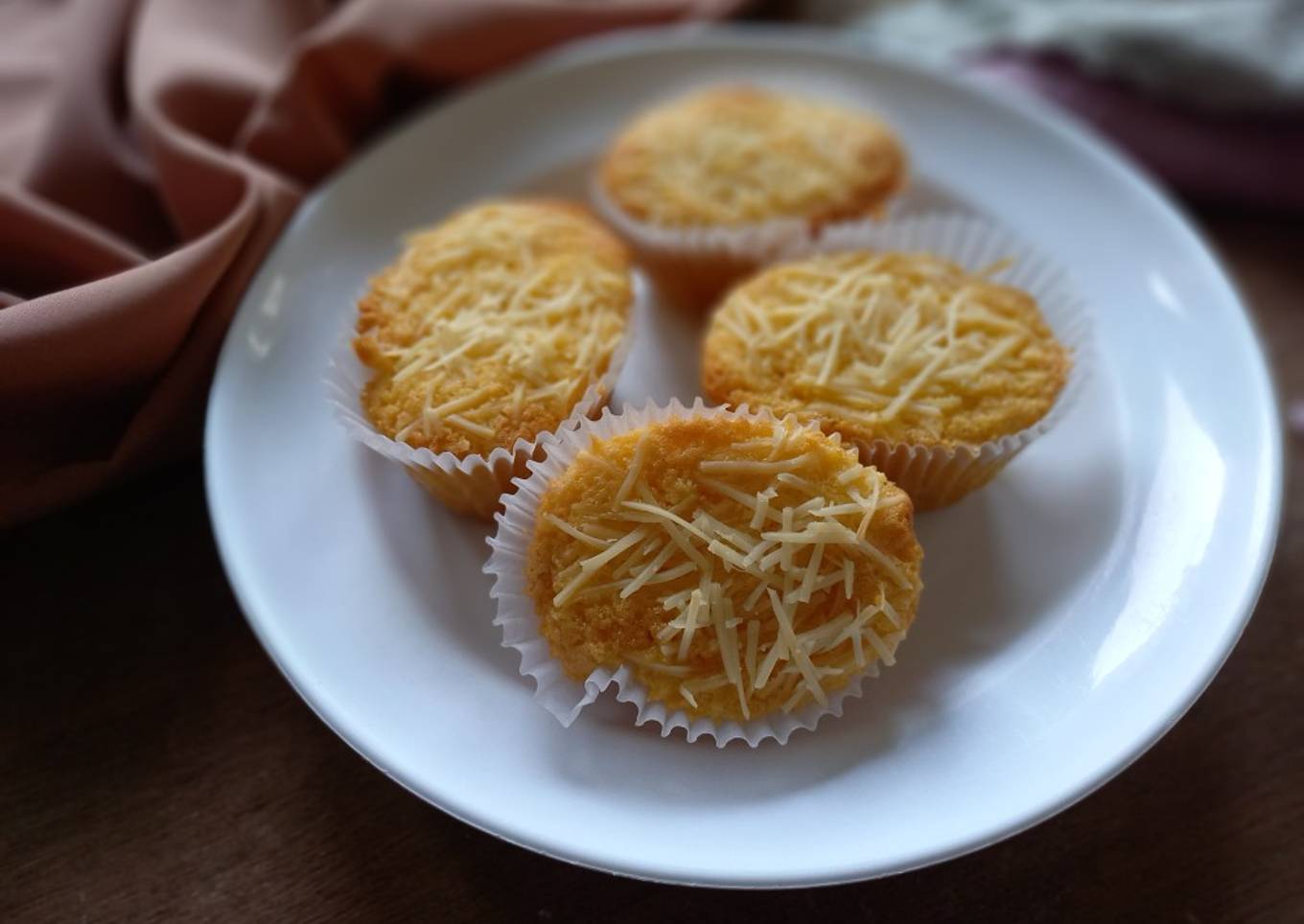 Muffin Keju Simple dan Moist