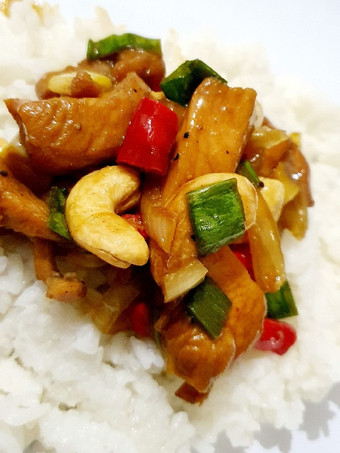 Anti Ribet, Memasak Ayam Gurih Kacang Mede Irit Untuk Jualan