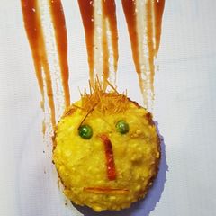 A picture of Spooky moong face.