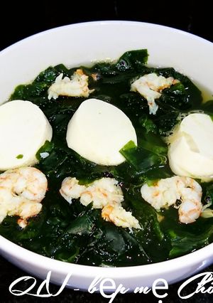 Hình của món Canh rong biển nấu tôm.