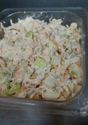 Una foto de Ensalada de pollo
