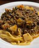 Estofado de vegetales, lentejas y pasta