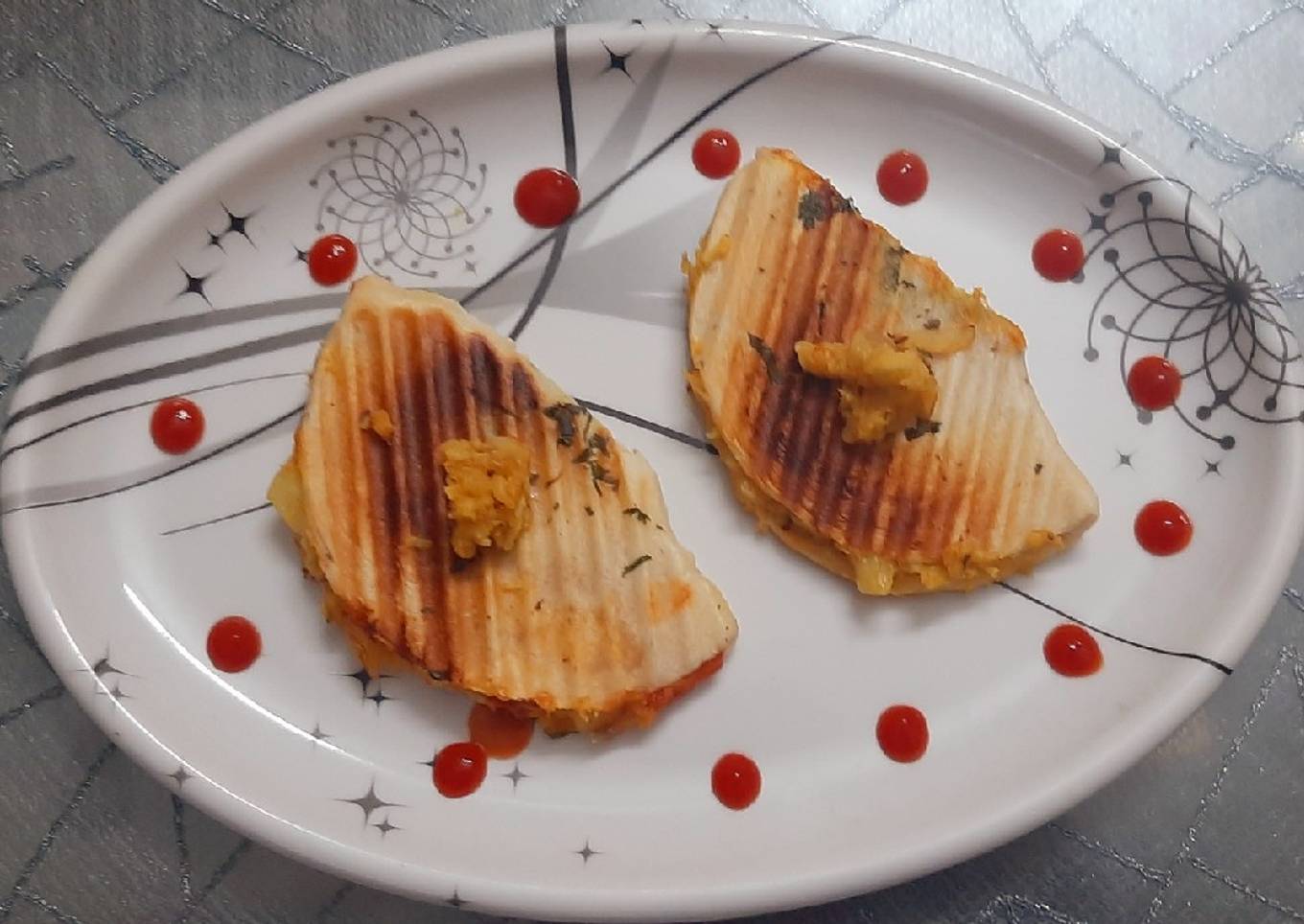 Kulcha masala sandwich