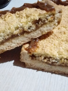 Una foto de Tarta de coco con dulce de leche