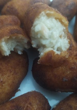 Una foto de Croquetas de salmón y roquefort en Mambo