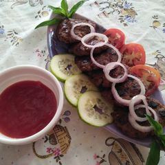 A picture of Chapli kabab.