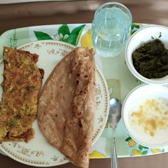 A picture of Desi' Nashta.