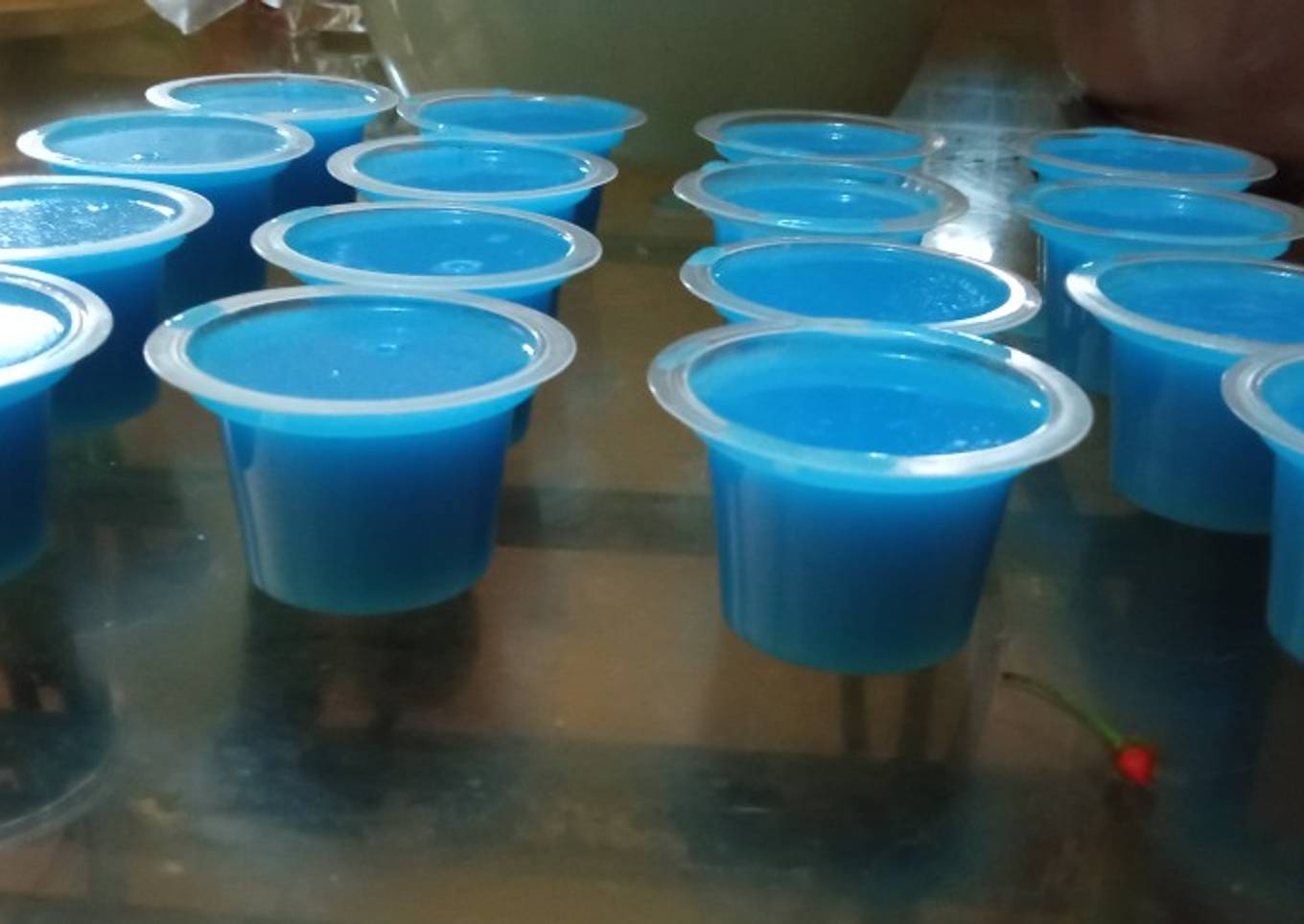 Puding silky pop ice blueberry