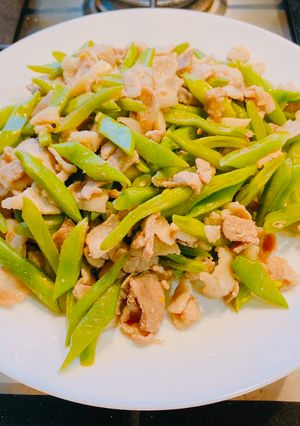炒扁豆和五花肉片 的食譜成品照片