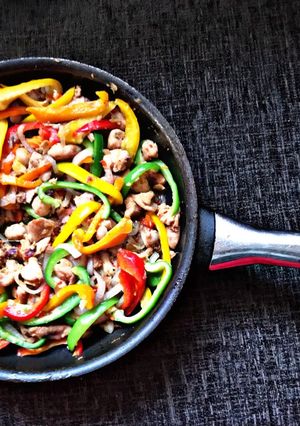 A picture of Chicken Stirfry.