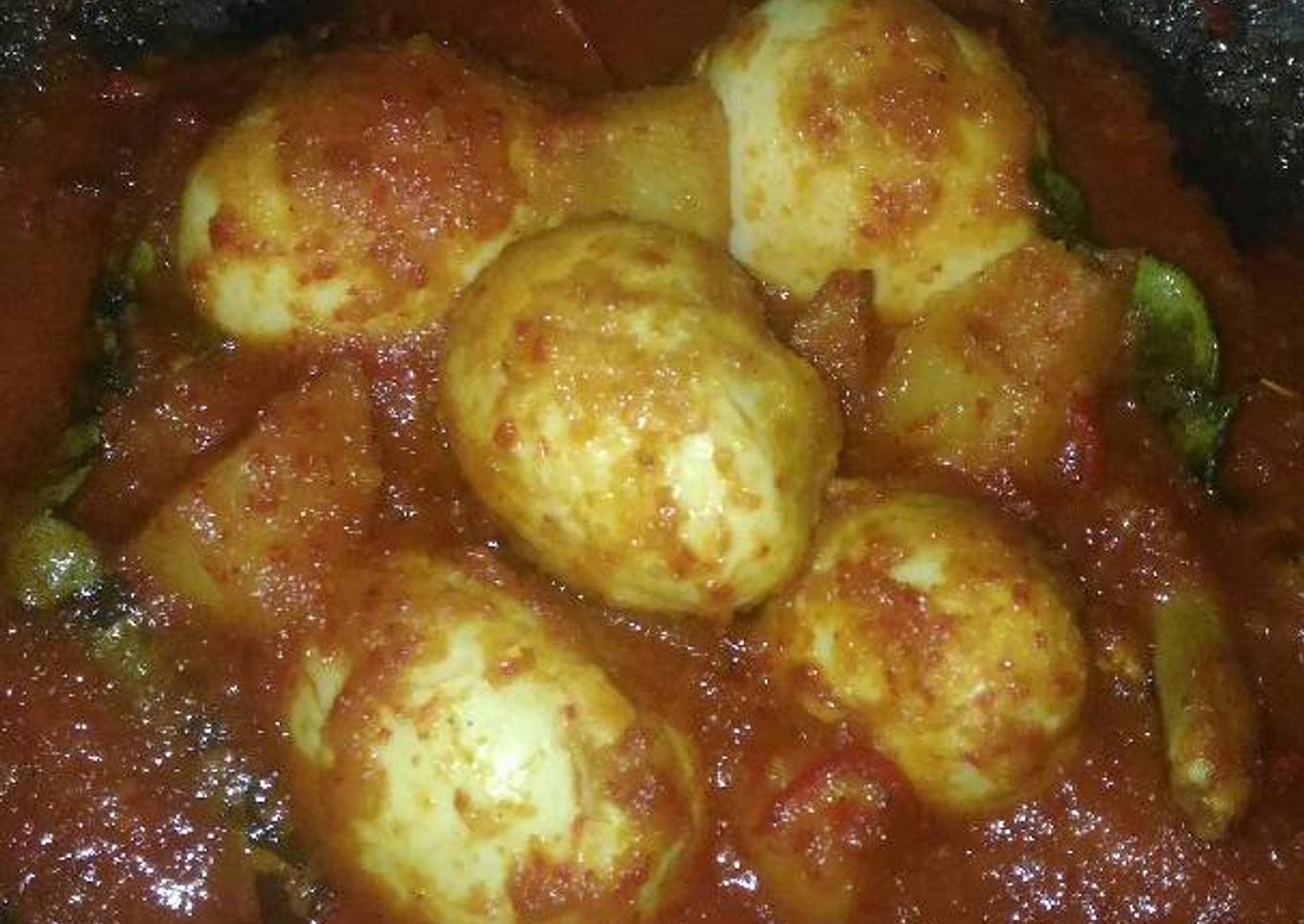 Bagaimana Menyiapkan Balado Telur dan Kentang Anti Gagal