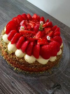 Une photo de Tarte fraise pistache