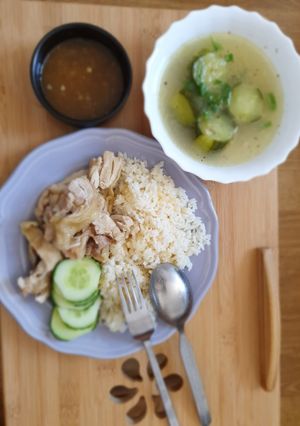 Hình của món Cơm gà Hải Nam.