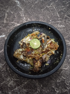 Foto resep Ikan Asap Sambal Bawang