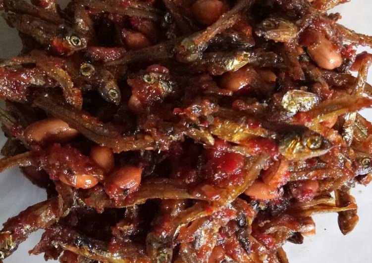 Resep Balado teri kacang pedas manis | Cara Membuat Balado teri kacang pedas manis Yang Lezat Sekali