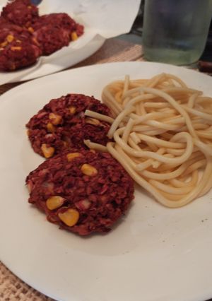 Una foto de Hamburguesas de soja texturizada veganas