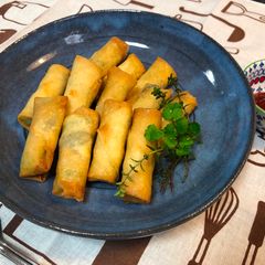 A picture of Beans Fried Roll.