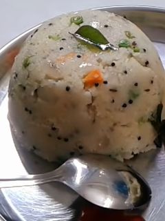 મસાલા વેજ ઉપમા (Masala Veg Upma Recipe In Gujarati) રેસીપી મુખ્ય ફોટો