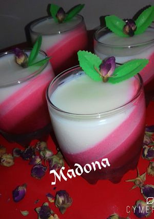 صورة لوصفة اكواب مهلبيه بالجلو والكريمه 🍸