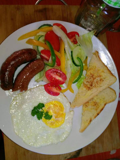 A picture of Queen's Breakfast.