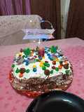 Torta de manjar cubierta de merengue suizo