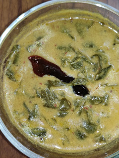 அகத்திக்கீரை குழம்பு (Akathikeerai kuulambu recipe in tamil) செய்முறை முக்கிய புகைப்படம்